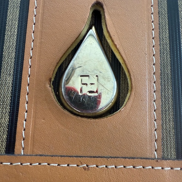 Beautiful Authentic Vintage Fendi Penguin Stripe Crossbody - Picture 13 of 16